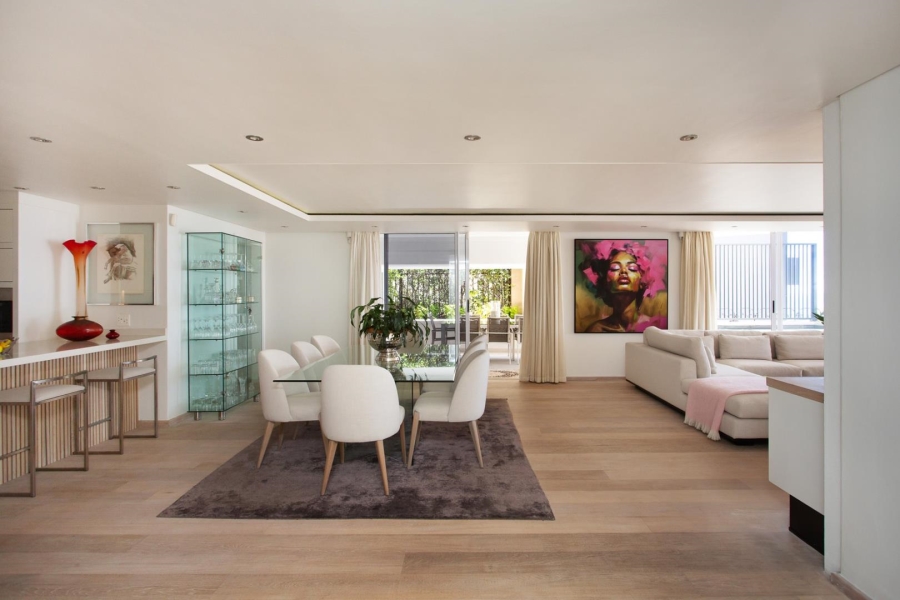 2 Bedroom Property for Sale in Green Point Western Cape